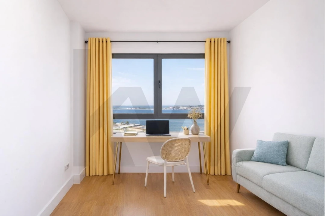Apartamento T4 para Venda em Seixal, Arrentela e Aldeia de Paio Pires Foto 15