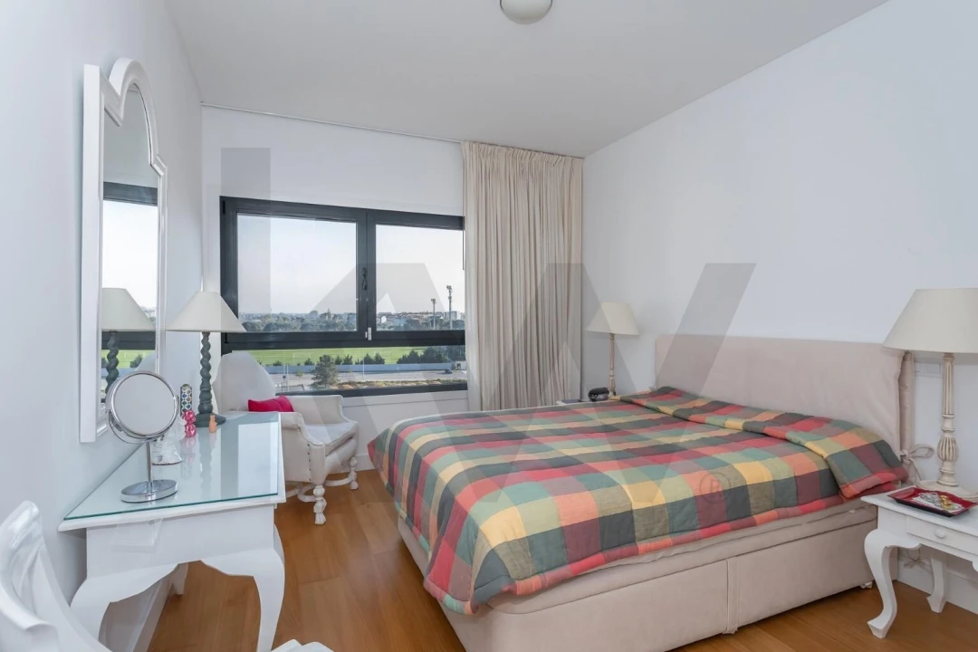 Apartamento T4 para Venda em Seixal, Arrentela e Aldeia de Paio Pires Foto 14