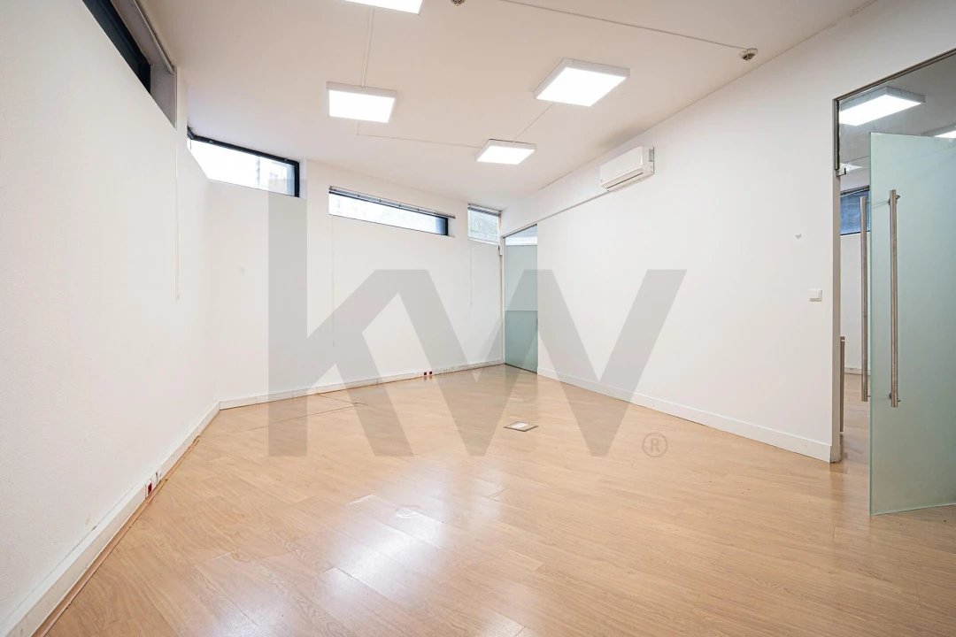 Escritório para Arrendamento em Algés, Linda-A-Velha e Cruz Quebrada-Dafundo Foto 6