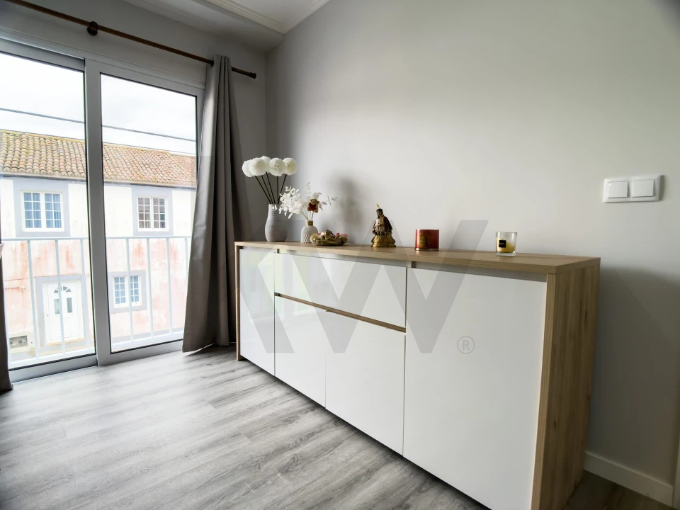 Apartamento T2 para Venda em Rabo de Peixe Foto 7