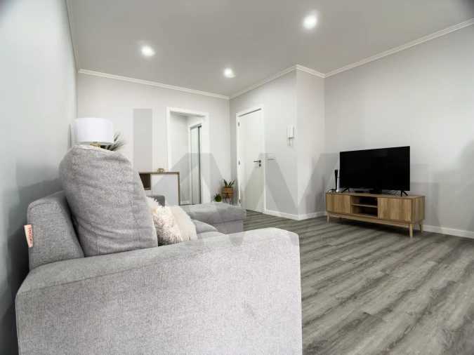 Apartamento T2 para Venda em Rabo de Peixe Foto 11