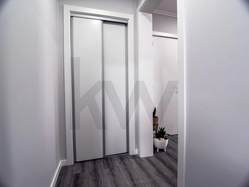 Apartamento T2 para Venda em Rabo de Peixe Foto 5