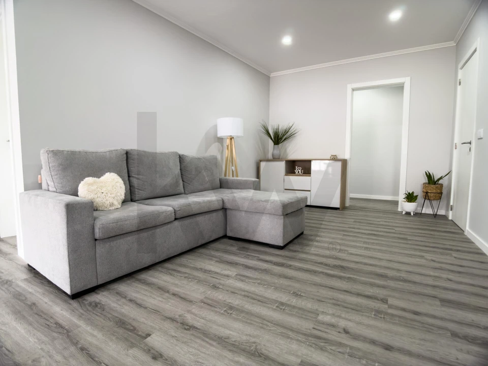 Apartamento T2 para Venda em Rabo de Peixe Foto 16