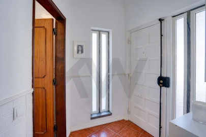 Moradia T5 para Venda em Corroios