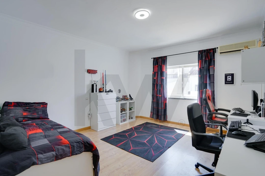 Moradia T5 para Venda em Corroios Foto 20