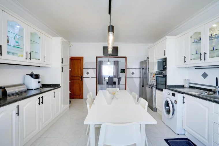 Moradia T5 para Venda em Corroios Foto 15