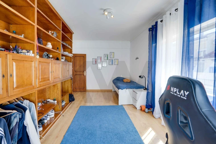 Moradia T5 para Venda em Corroios Foto 25