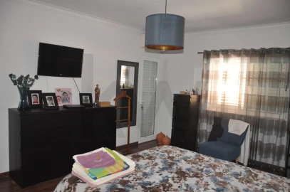 Moradia T3 para Venda em Gaio-Rosário e Sarilhos Pequenos