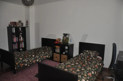 Moradia T3 para Venda em Gaio-Rosário e Sarilhos Pequenos