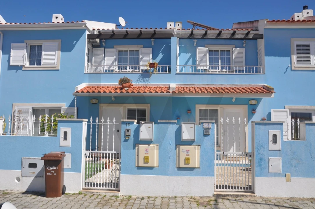 Moradia T3 para Venda em Gaio-Rosário e Sarilhos Pequenos Foto 1