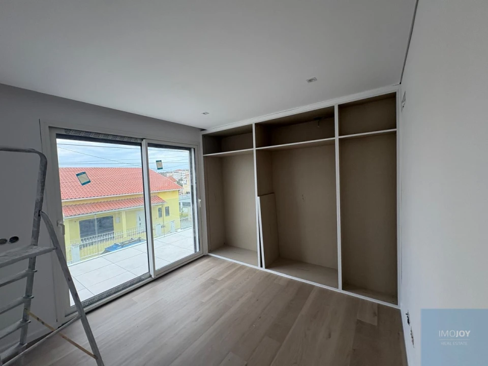 Moradia T3 para Venda em São Domingos de Rana Foto 11