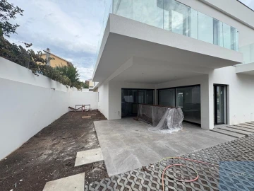 Moradia T3 para Venda em São Domingos de Rana