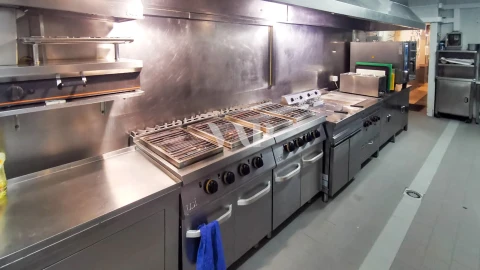 Negócio para Venda em Quarteira