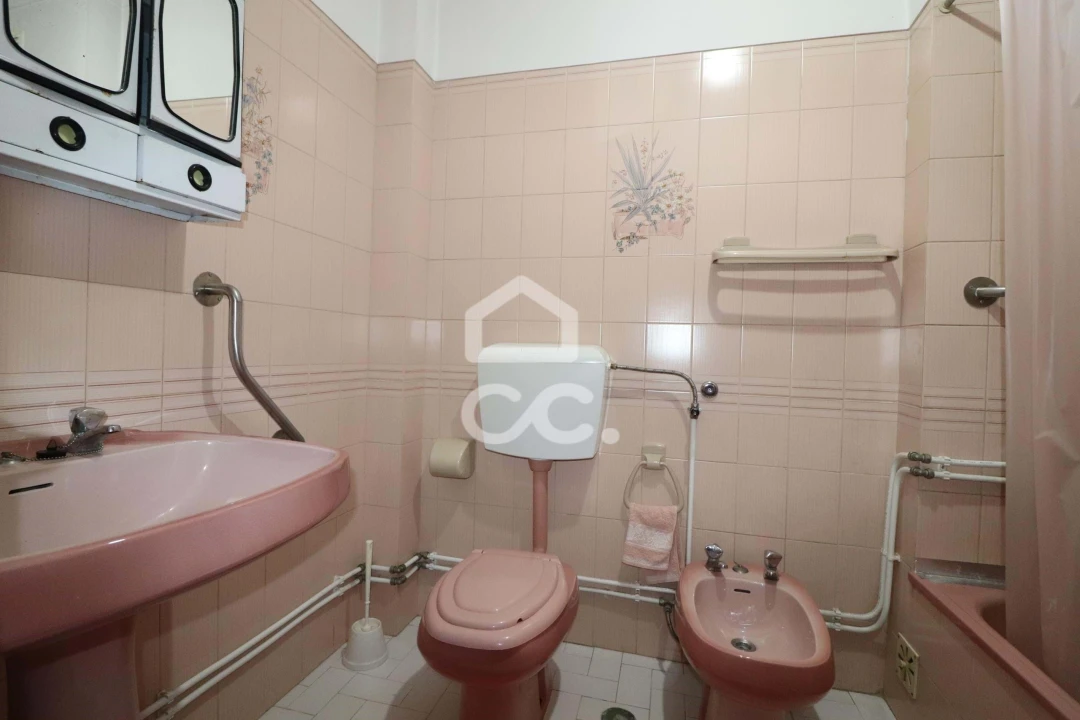 Apartamento T2 para Venda em Eiras e São Paulo de Frades Foto 8