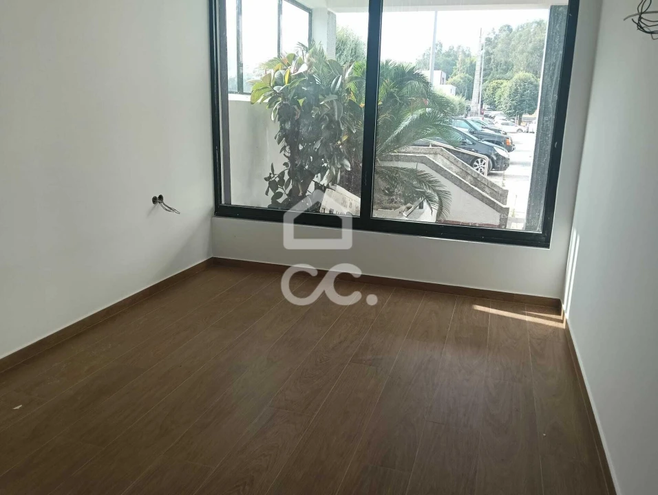 Apartamento T1 para Venda em Oliveira (São Mateus) Foto 3