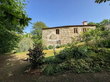 Moradia T6 para Venda em Ovoa e Vimieiro