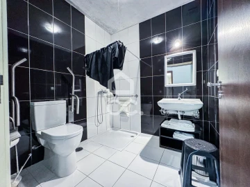 Moradia T6 para Venda em Ovoa e Vimieiro