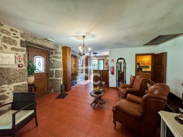 Moradia T6 para Venda em Ovoa e Vimieiro