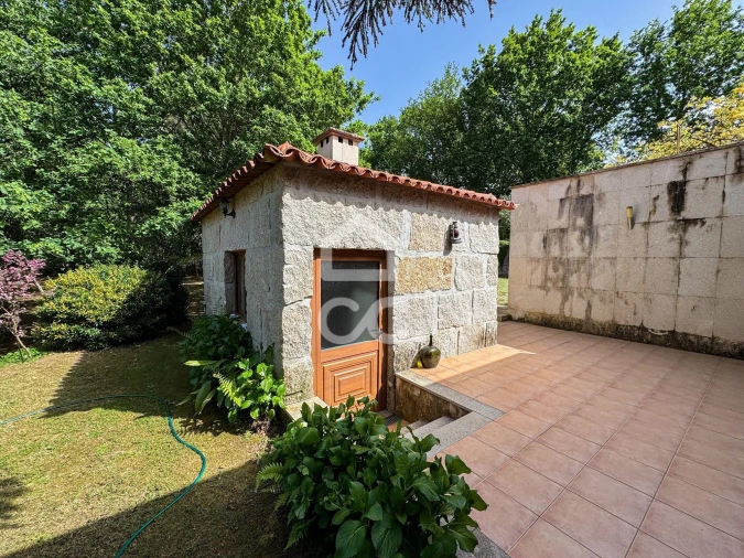 Moradia T6 para Venda em Ovoa e Vimieiro Foto 4