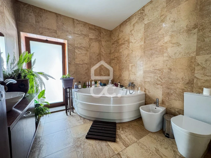 Moradia T6 para Venda em Ovoa e Vimieiro Foto 30