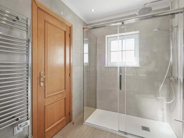 Moradia T3 para Venda em Lagoa e Carvoeiro