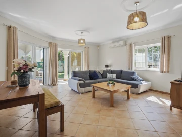 Moradia T3 para Venda em Lagoa e Carvoeiro