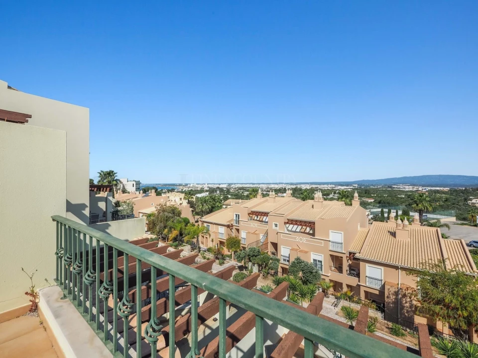 Apartamento T2 para Venda em Estômbar e Parchal Foto 20