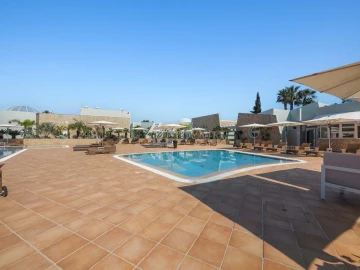 Apartamento T2 para Venda em Estômbar e Parchal