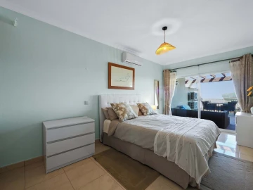 Apartamento T2 para Venda em Estômbar e Parchal