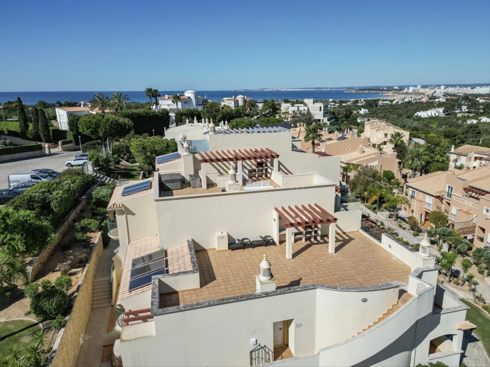 Apartamento T2 para Venda em Estômbar e Parchal Foto 29