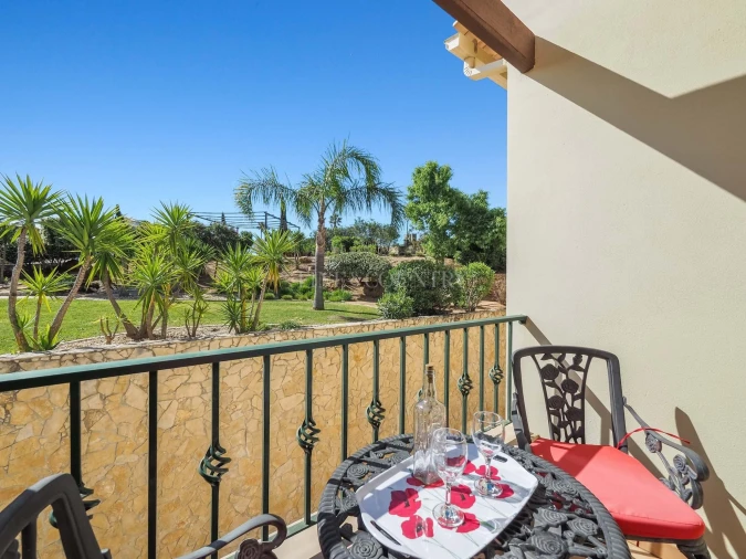 Apartamento T2 para Venda em Estômbar e Parchal Foto 19