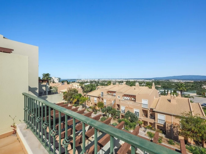 Apartamento T2 para Venda em Estômbar e Parchal Foto 20