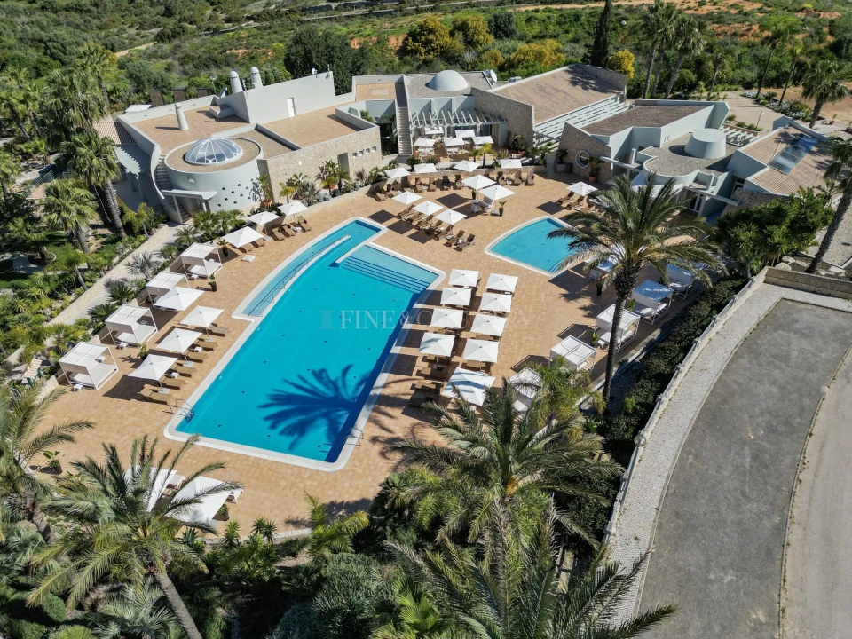 Apartamento T2 para Venda em Estômbar e Parchal Foto 30