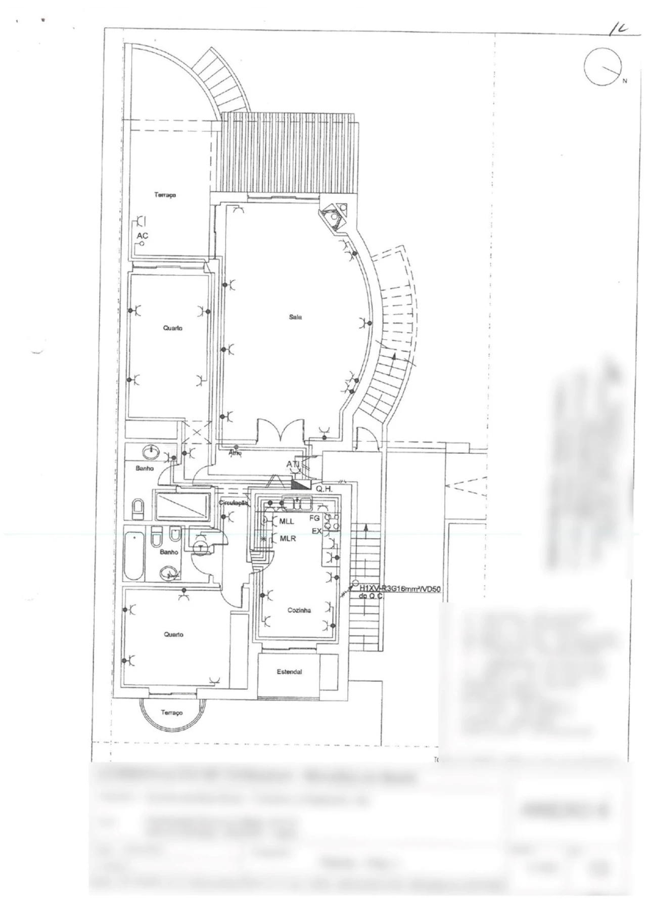 Apartamento T2 para Venda em Estômbar e Parchal Foto 35