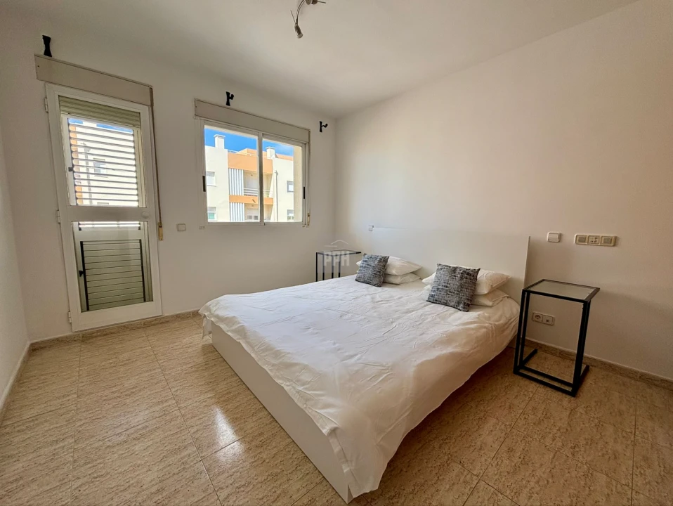 Apartamento T2 para Venda em Quarteira Foto 11