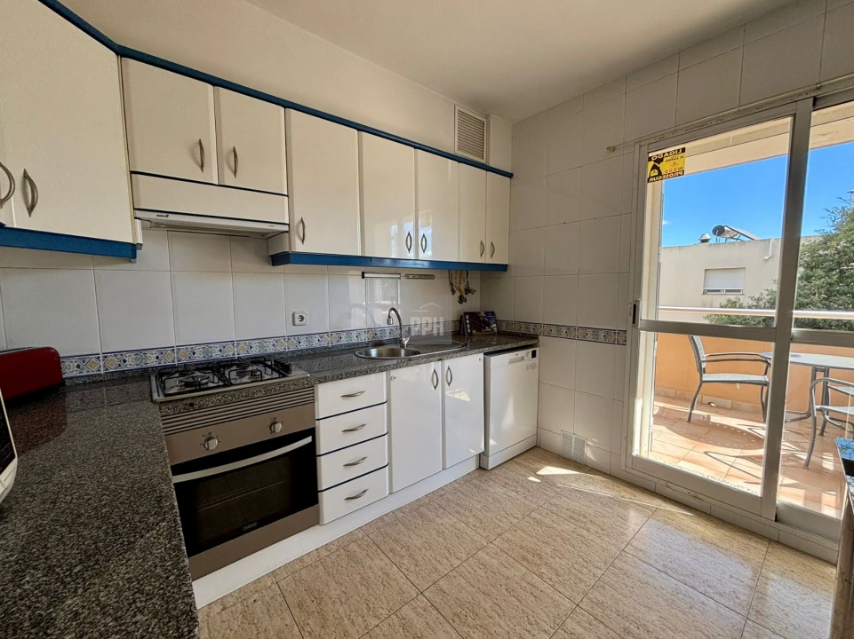 Apartamento T2 para Venda em Quarteira Foto 7