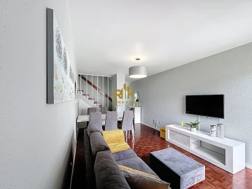 Apartamento T4 para Venda em Santo Antonio