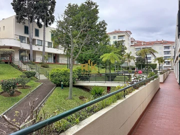 Apartamento T4 para Venda em Santo Antonio