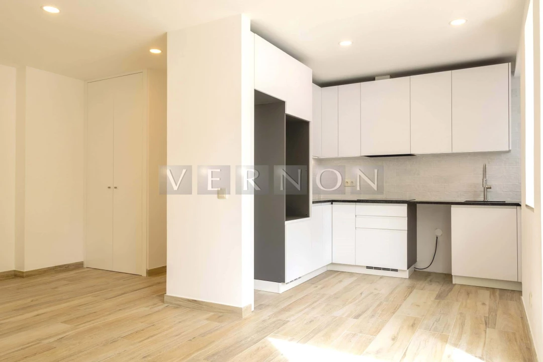 Apartamento T1 para Venda em Silves Foto 1