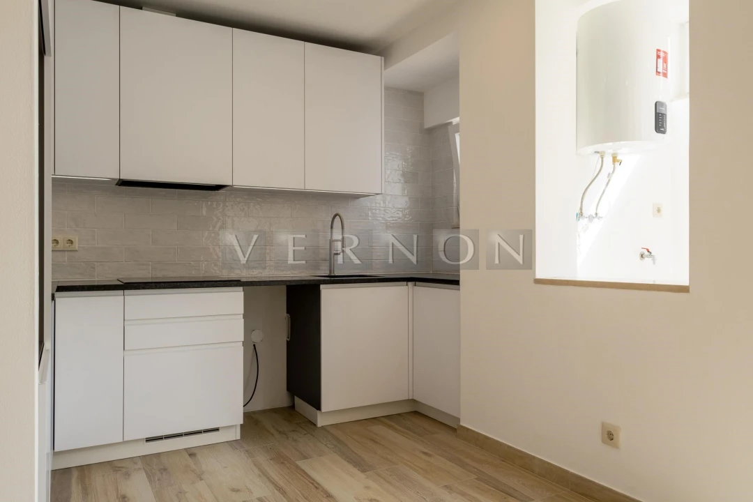 Apartamento T1 para Venda em Silves Foto 19