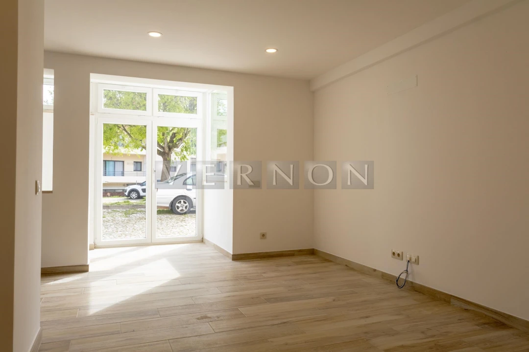Apartamento T1 para Venda em Silves Foto 22