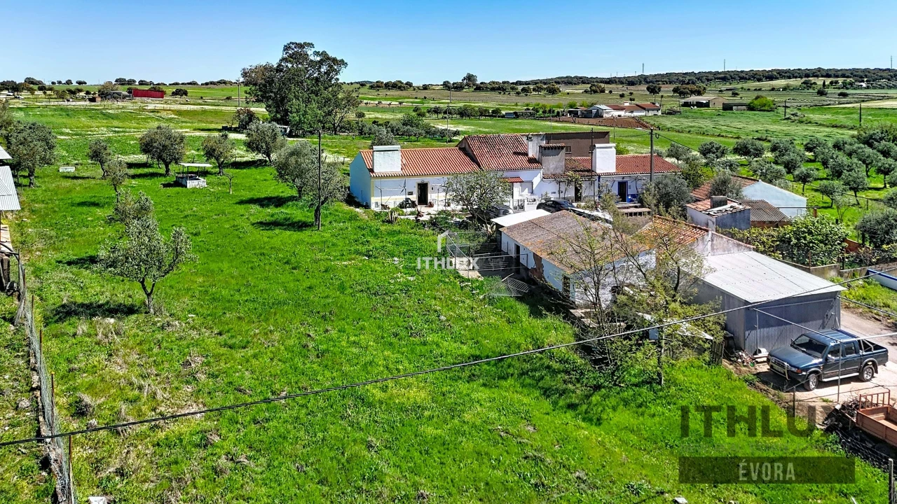Moradia T2 para Venda em São Bento do Cortiço e Santo Estêvão Foto 1