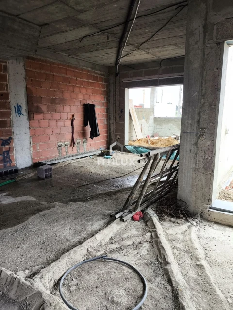 Apartamento T4 para Venda em Fernao Ferro