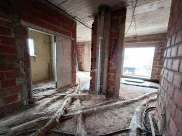 Apartamento T4 para Venda em Fernao Ferro