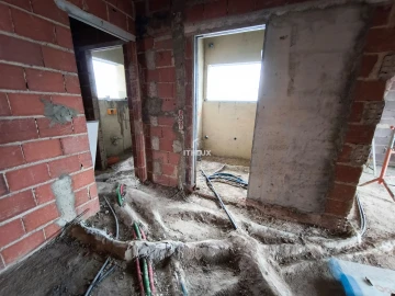 Apartamento T4 para Venda em Fernao Ferro