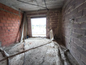 Apartamento T4 para Venda em Fernao Ferro