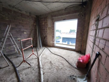 Apartamento T4 para Venda em Fernao Ferro