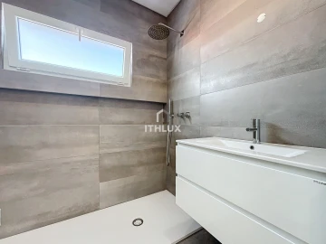 Apartamento T4 para Venda em Fernao Ferro