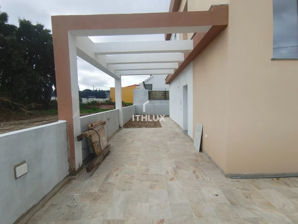 Apartamento T4 para Venda em Fernao Ferro Foto 6