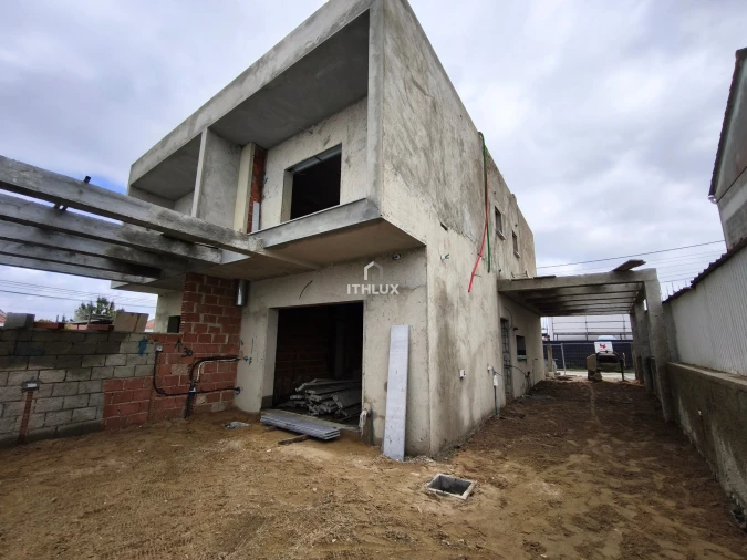 Apartamento T4 para Venda em Fernao Ferro Foto 9